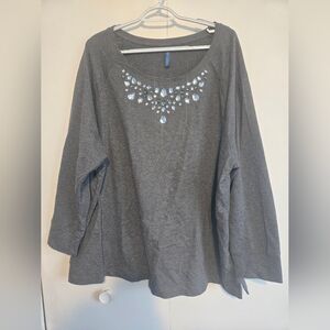 ❤️ Falls‎ Creek Gray Embellished Long Sleeve Top